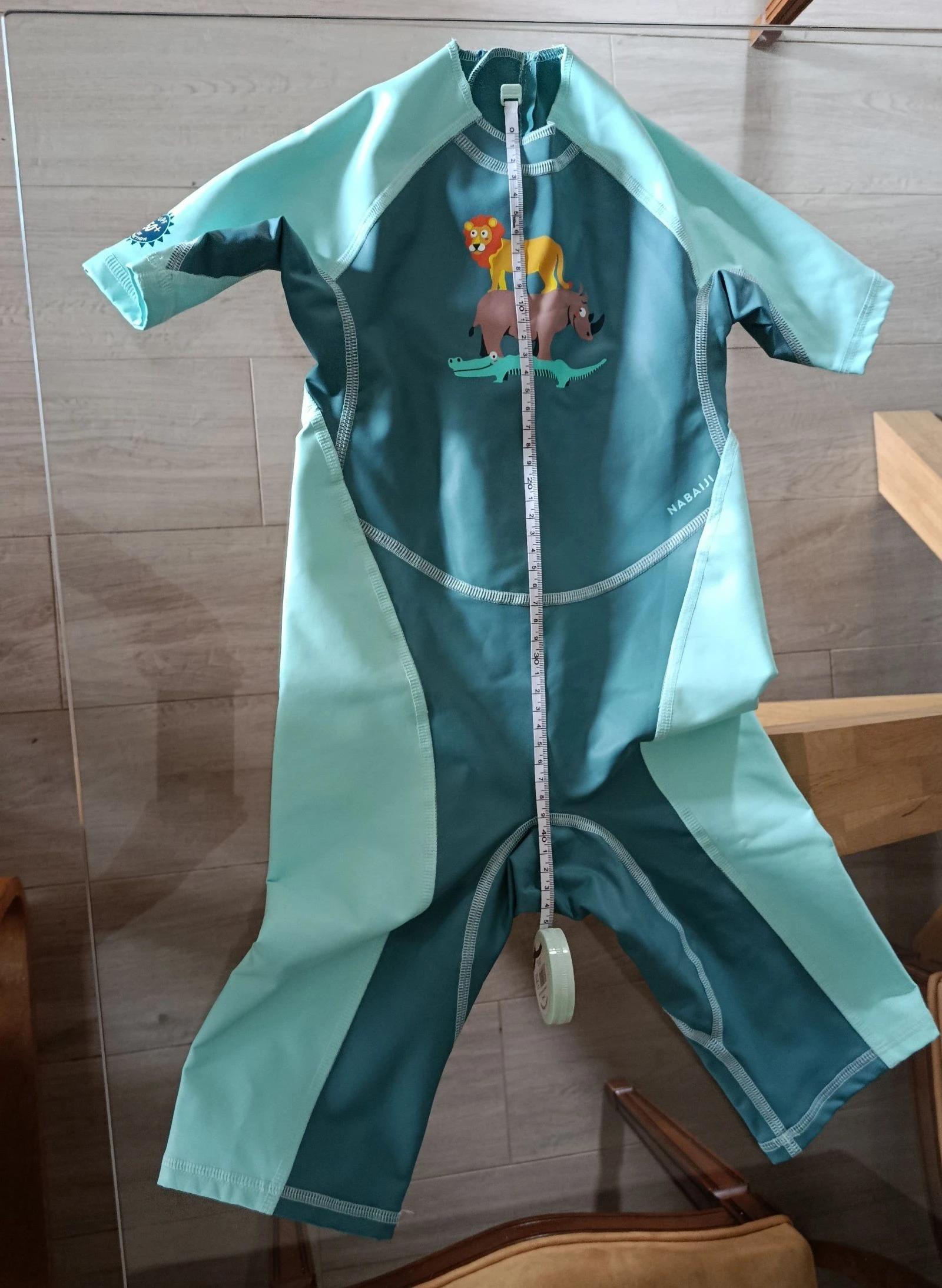 Polypropylene suit with protection – photo 6